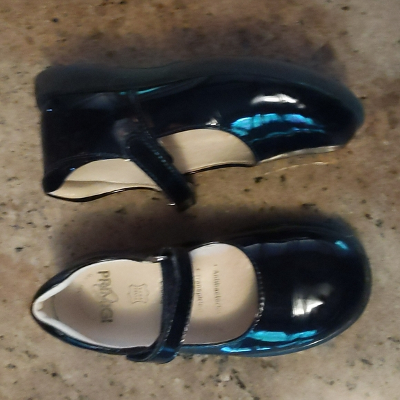 Primigi Mary Jane Shoes 10 Toddler - Picture 3 of 6